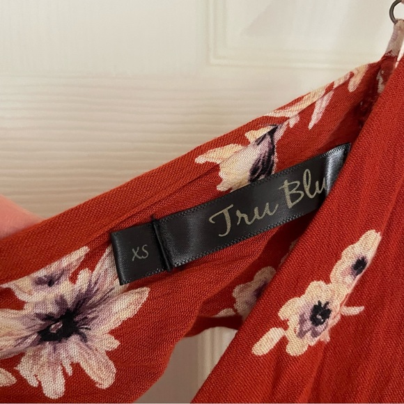 Jolie Dress - Picture 8 of 10